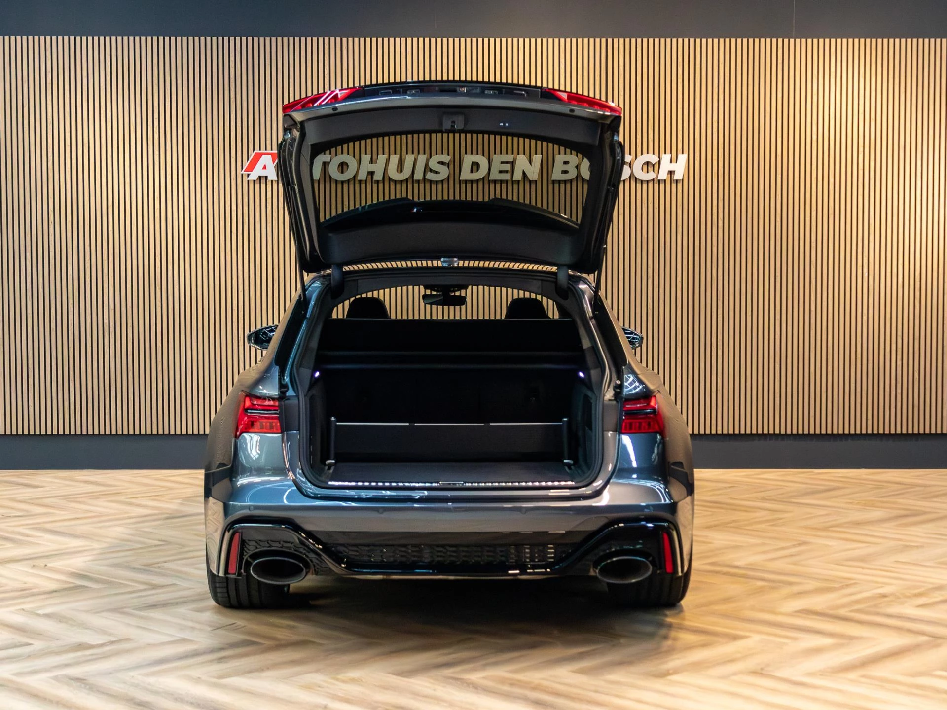 Hoofdafbeelding Audi RS6
