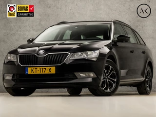 Hoofdafbeelding Škoda Superb Škoda Superb Combi 1.6 TDI Sportline (APPLE CARPLAY, CLIMATE, CRUISE, TREKHAAK, PARKEERSENSOREN, SPORTSTOELEN, LM VELGEN, NIEUWSTAAT)