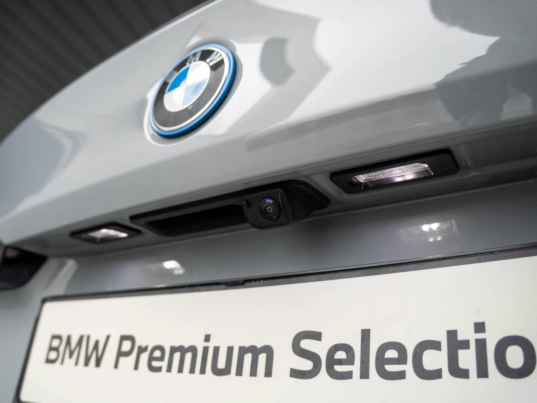Hoofdafbeelding BMW i5