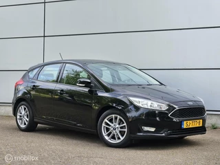 Ford Focus 1.0 Navi |Airco |Cruise |Stuurbed |Lmv |Boekjes