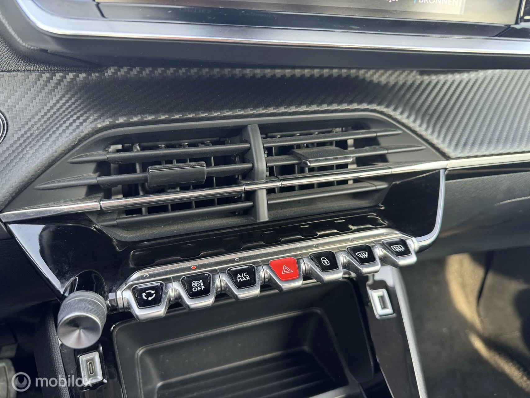 Hoofdafbeelding Peugeot e-208