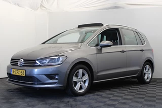 Hoofdafbeelding Volkswagen Golf Sportsvan Volkswagen Golf Sportsvan 1.2 TSI Highline pano