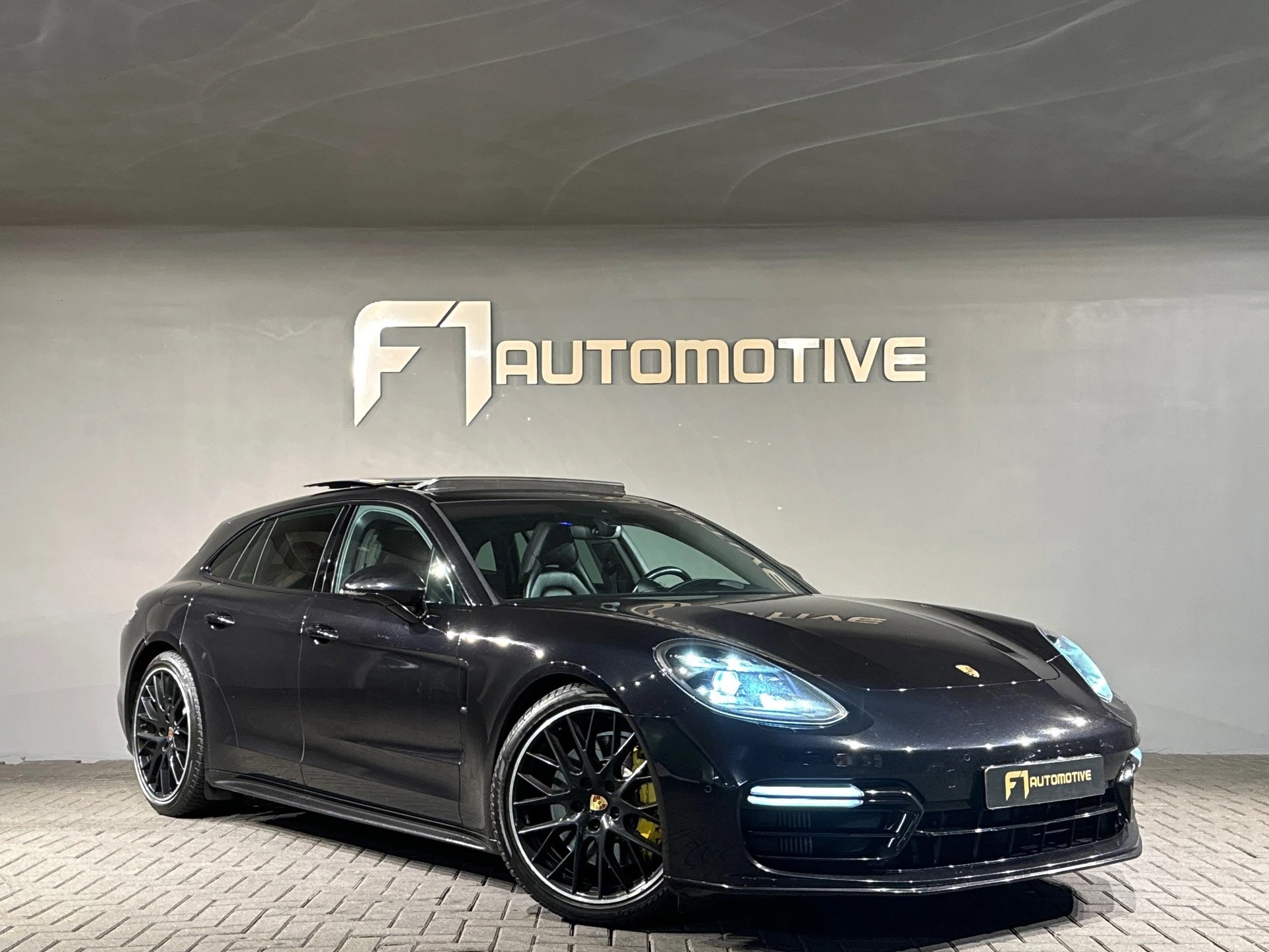 Hoofdafbeelding Porsche Panamera