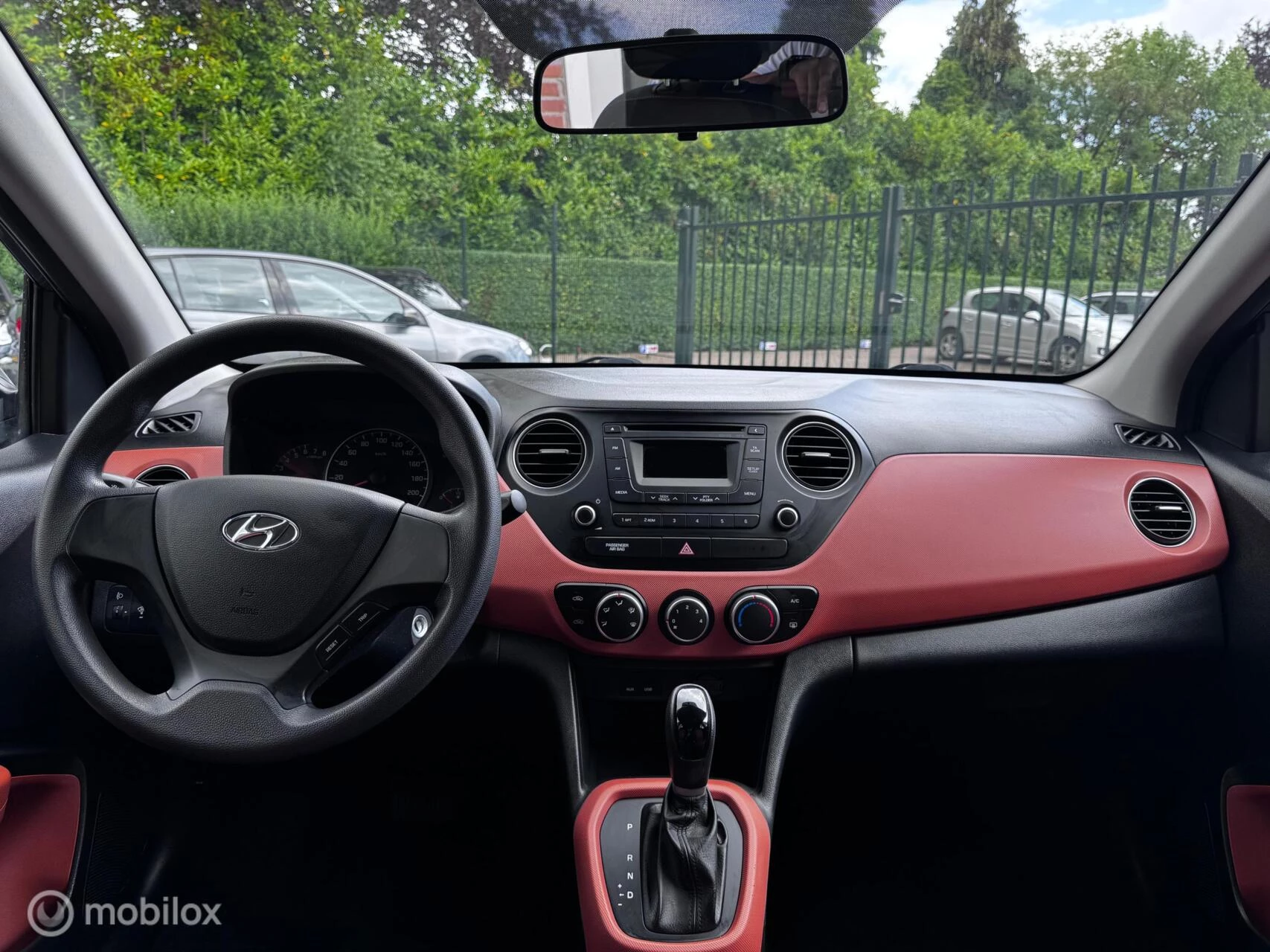 Hoofdafbeelding Hyundai i10