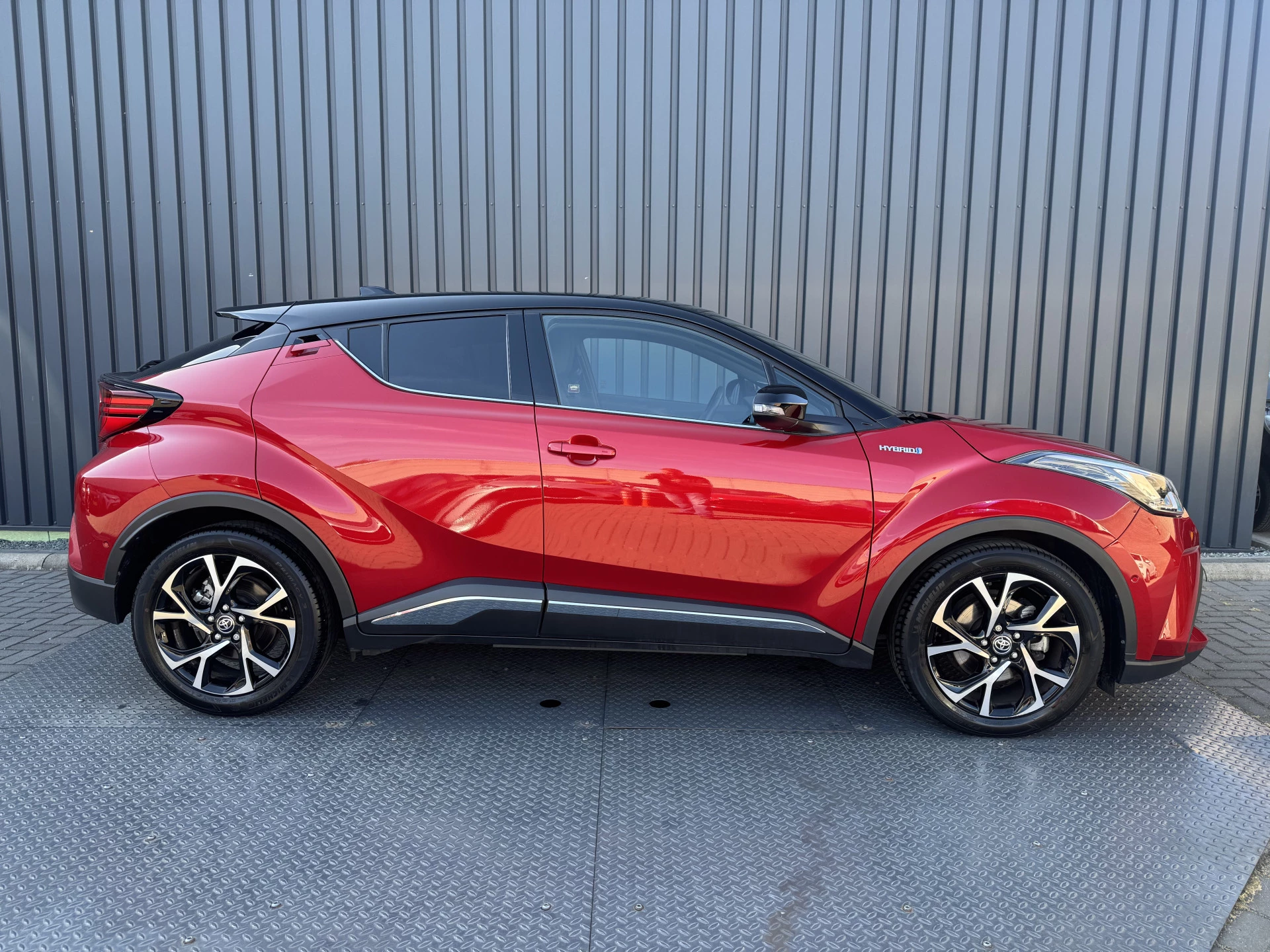 Hoofdafbeelding Toyota C-HR