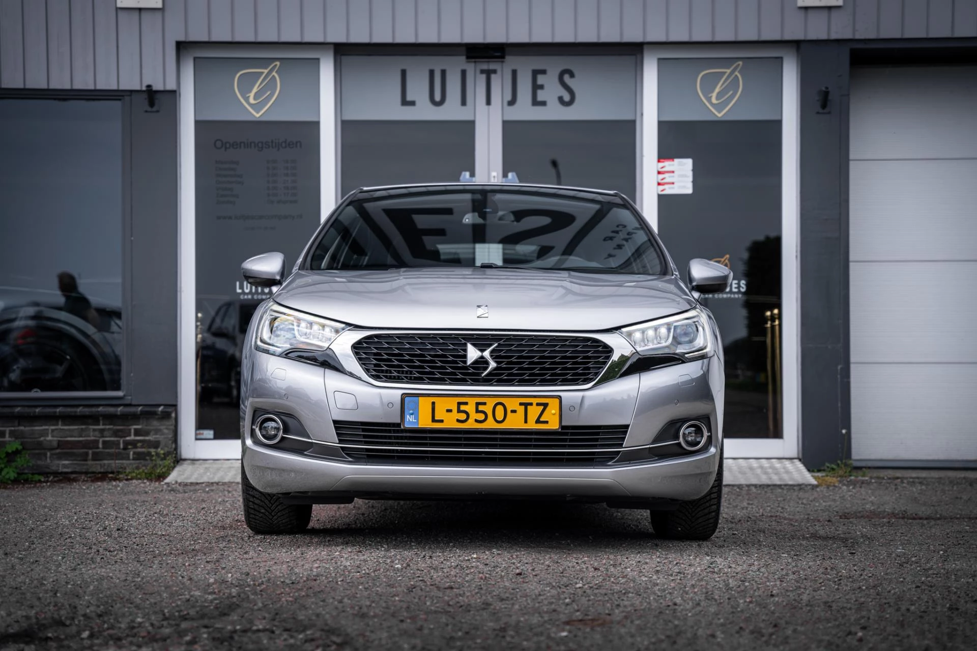 Hoofdafbeelding DS DS 4