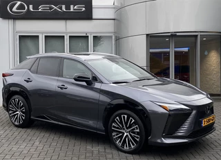 Hoofdafbeelding Lexus RZ Lexus RZ 450e President Line 71 kWh NL-AUTO MARK LEVINSON STOELVENT 360-CAMERA HUD INFRAROOD-VERWARMING