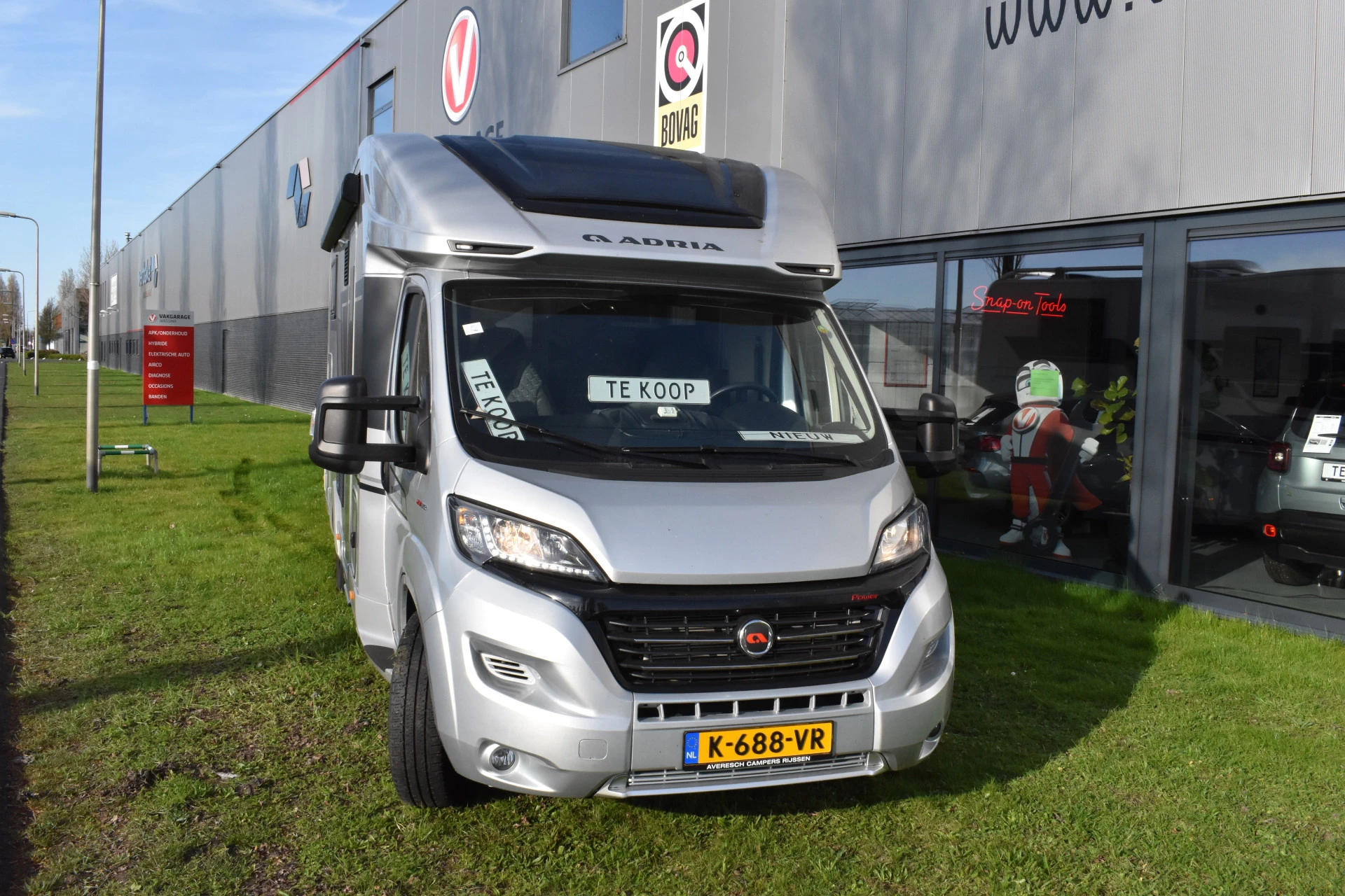 Hoofdafbeelding Adria MATRIX 670 SL