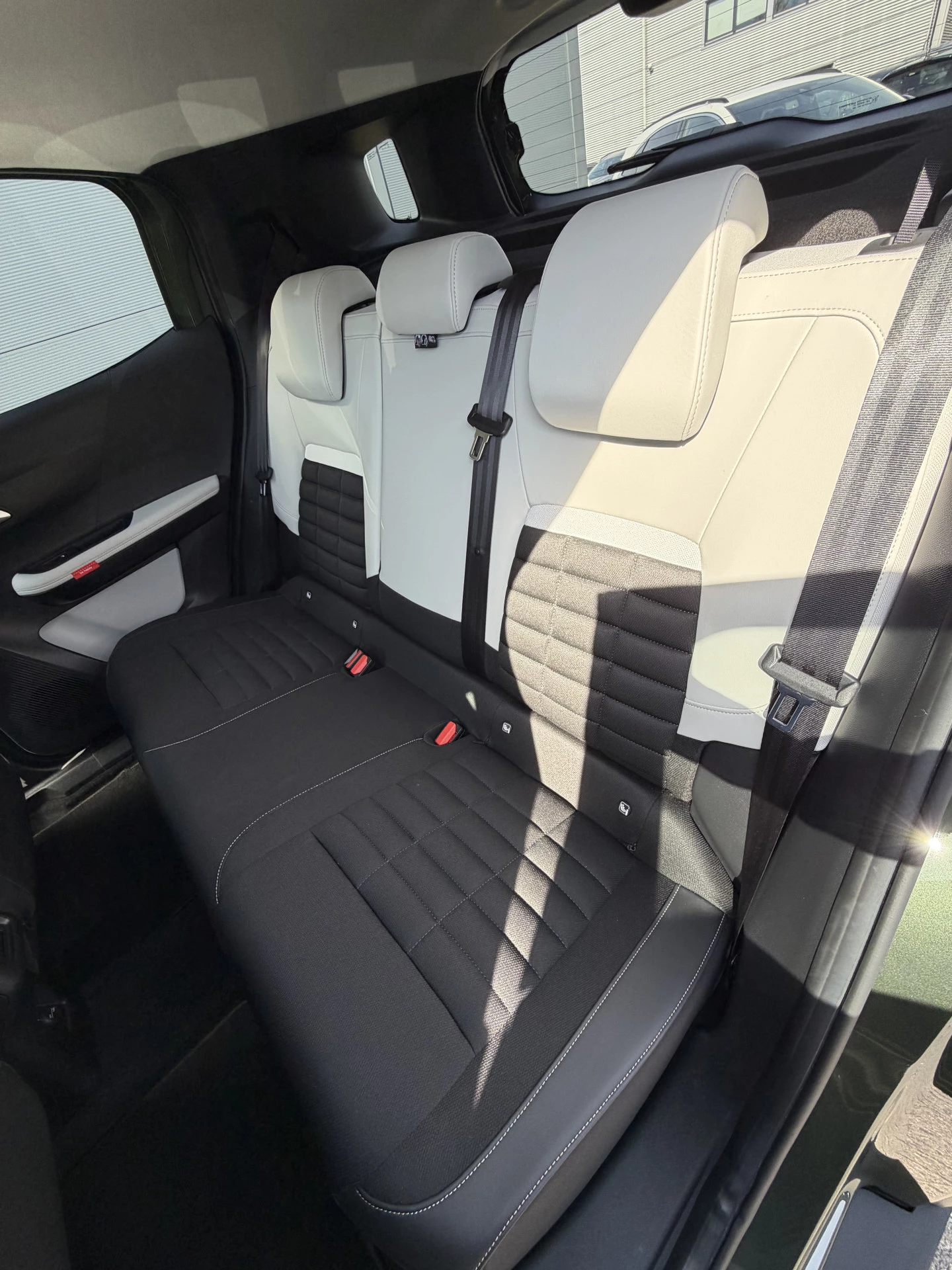 Hoofdafbeelding Citroën ë-C3 Aircross