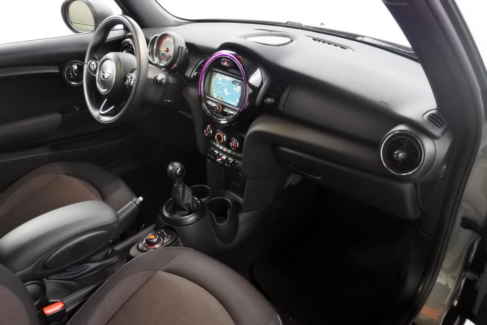 Hoofdafbeelding MINI One