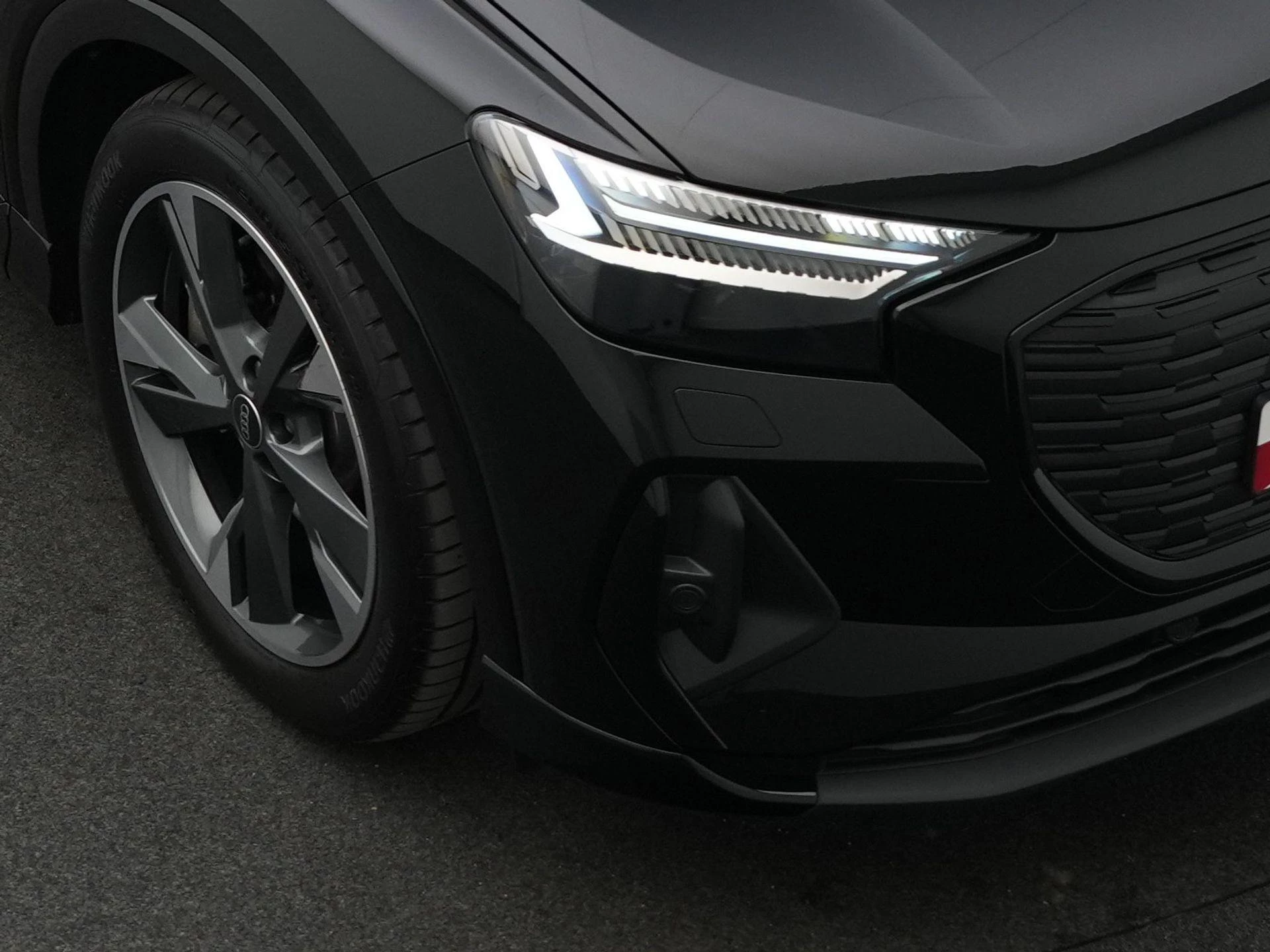 Hoofdafbeelding Audi Q4 e-tron