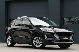 Hoofdafbeelding Ford Kuga Ford Kuga 2.5 PHEV Titanium 225PK AppleCarplay Dab+ Camera Pdc VirtualDash PrivacyGlass Plugin 62000KM BJ2021