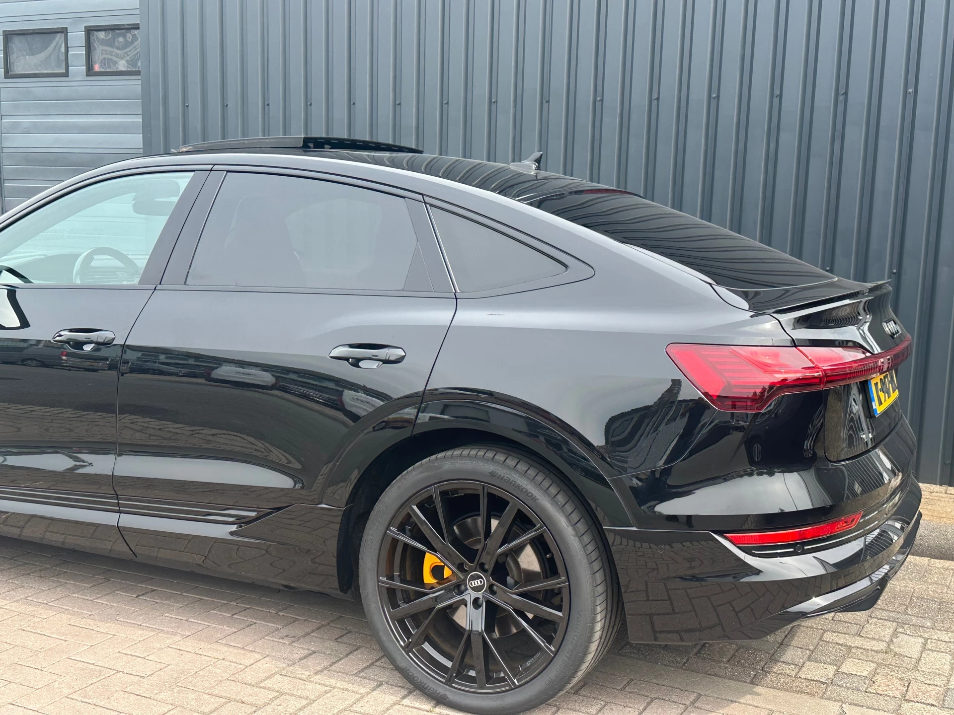 Hoofdafbeelding Audi e-tron