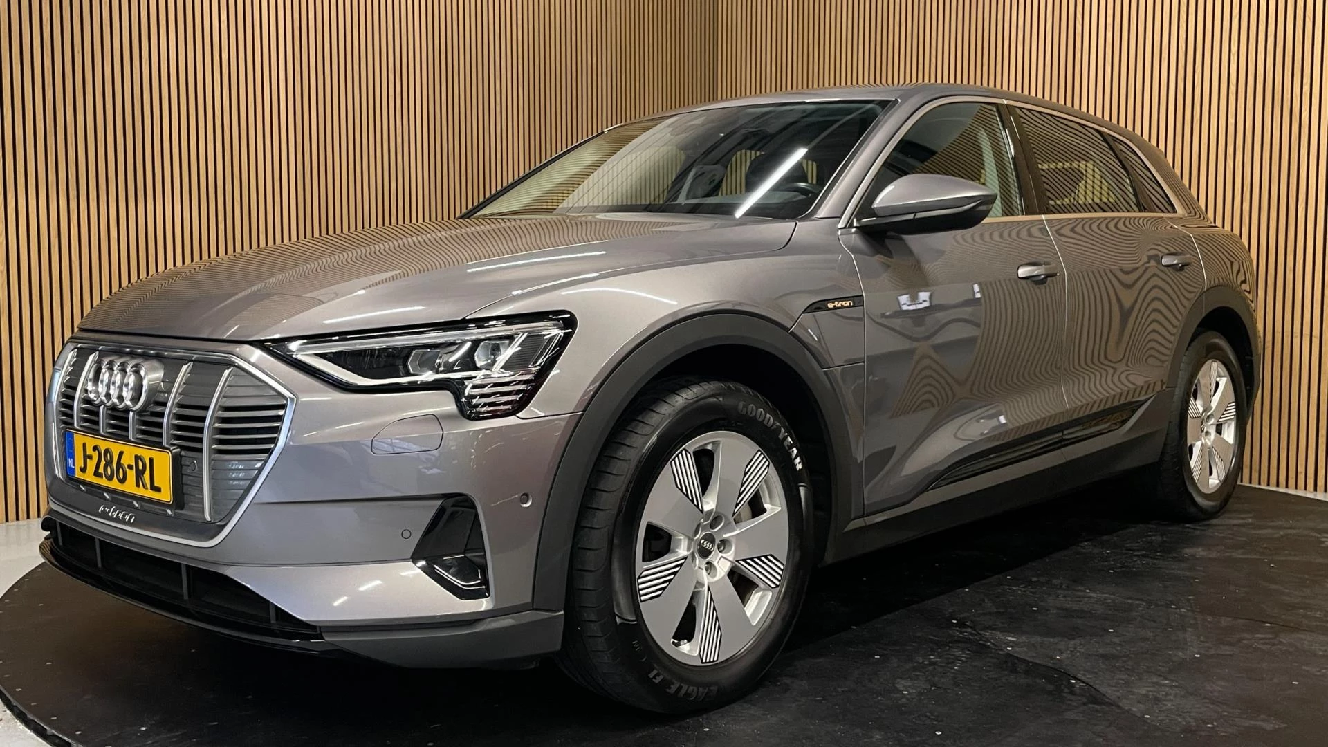 Hoofdafbeelding Audi e-tron