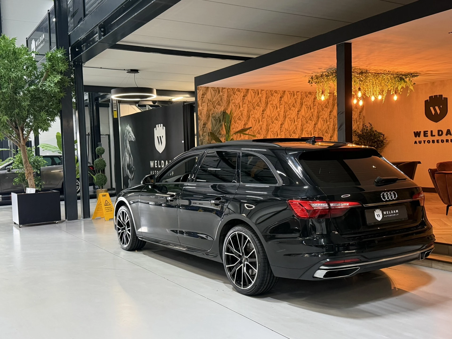 Hoofdafbeelding Audi A4