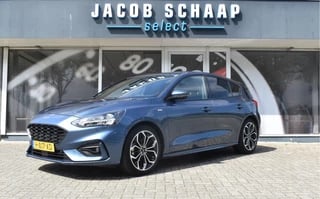 Hoofdafbeelding Ford Focus Ford Focus 1.0 EcoBoost ST Line Business / Privacy glas / Clima / 18" LM velgen / Keyless entry & start