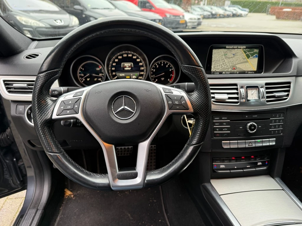 Hoofdafbeelding Mercedes-Benz E-Klasse