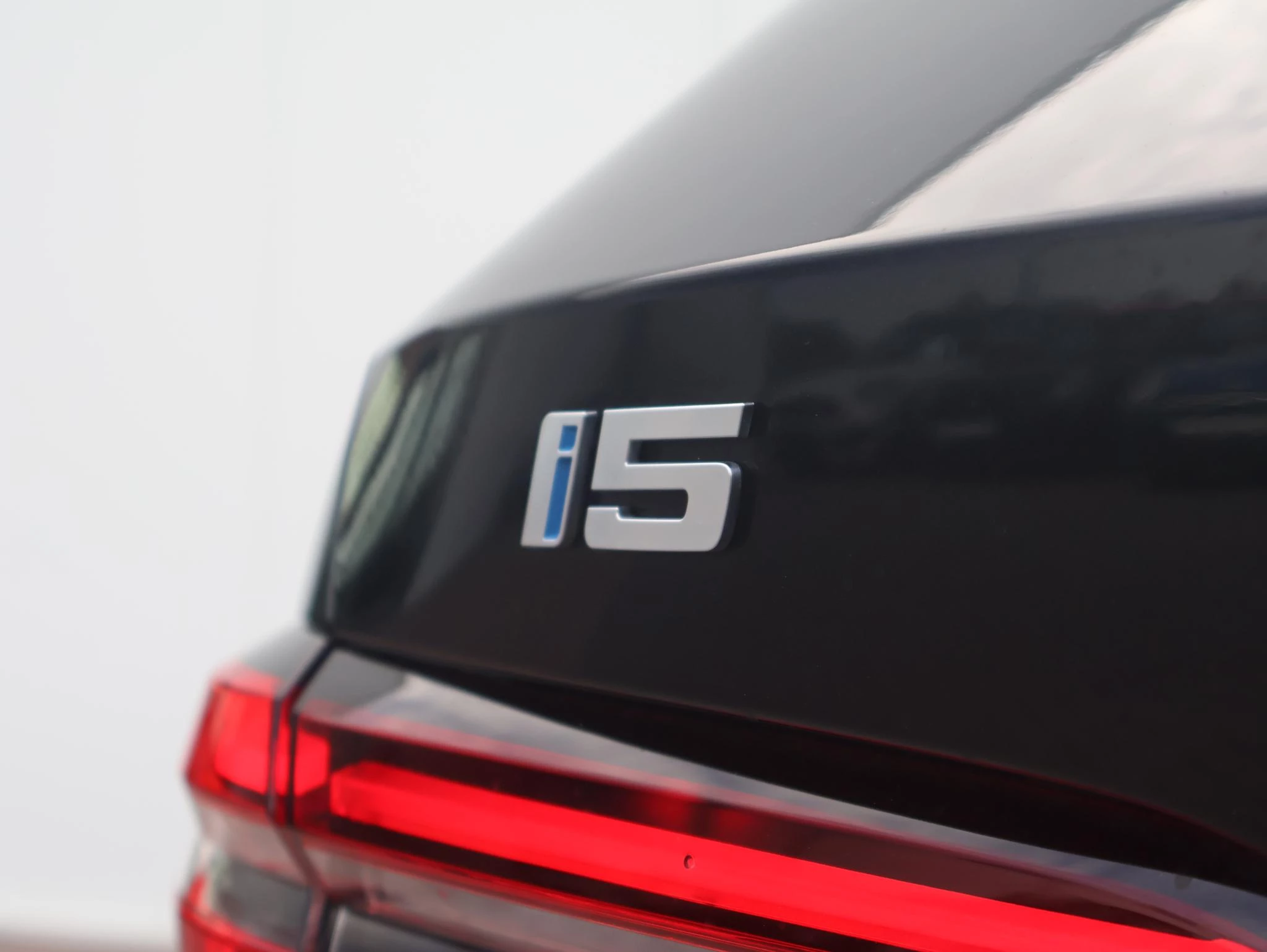 Hoofdafbeelding BMW i5