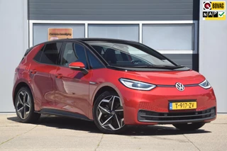 Hoofdafbeelding Volkswagen ID.3 Volkswagen ID.3 Pure 45 kWh SCHAALSTOELEN/IQ LED KOPLAMPEN/CAMERA/KEYLESS