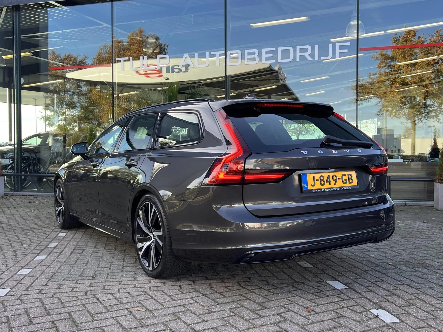 Hoofdafbeelding Volvo V90
