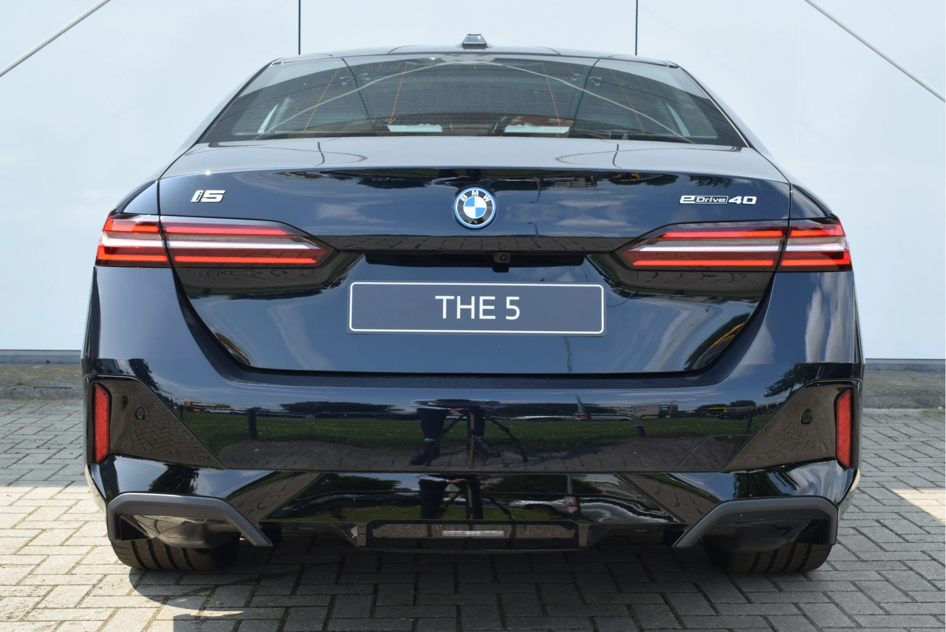 Hoofdafbeelding BMW i5