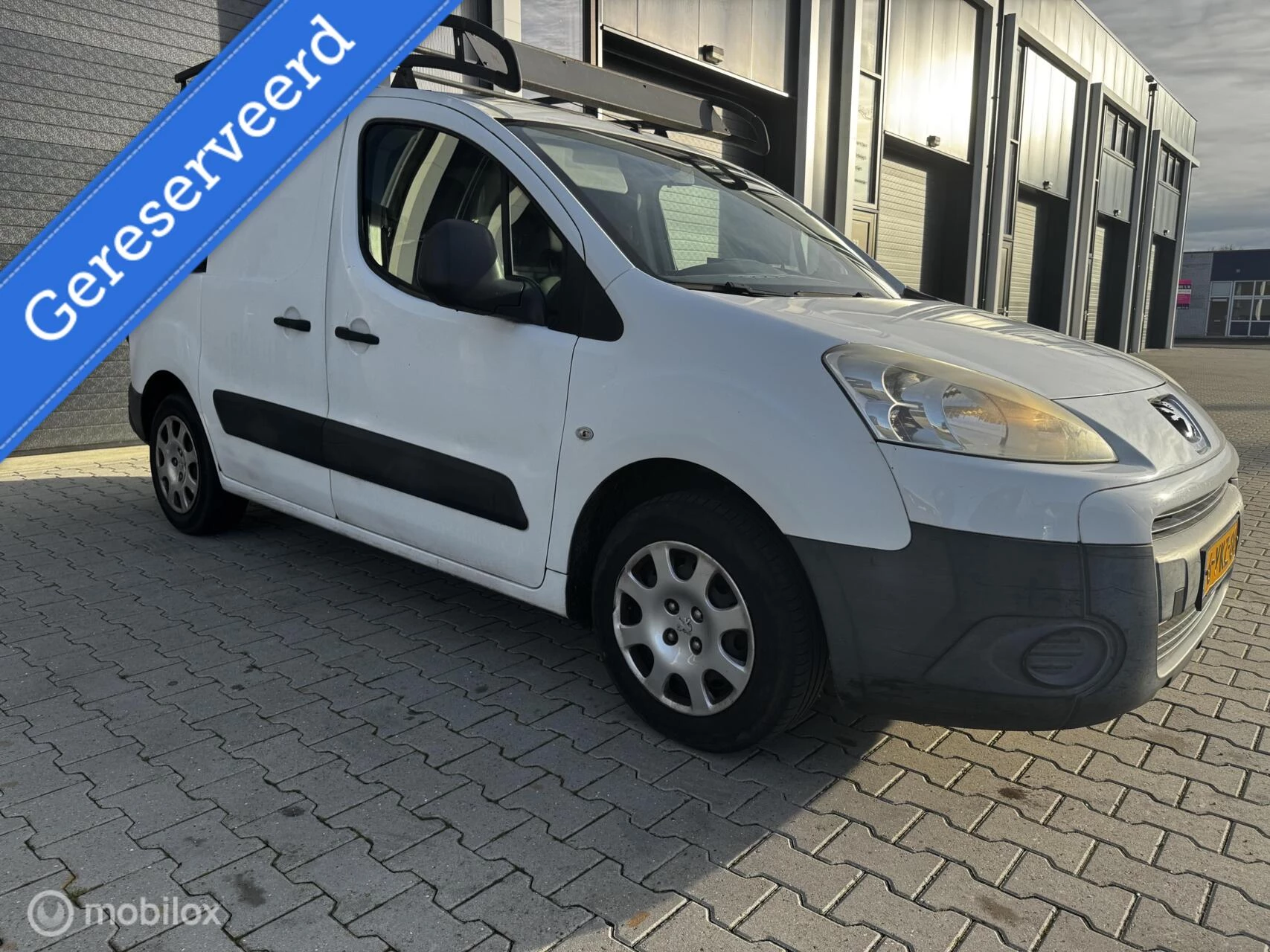 Hoofdafbeelding Peugeot Partner