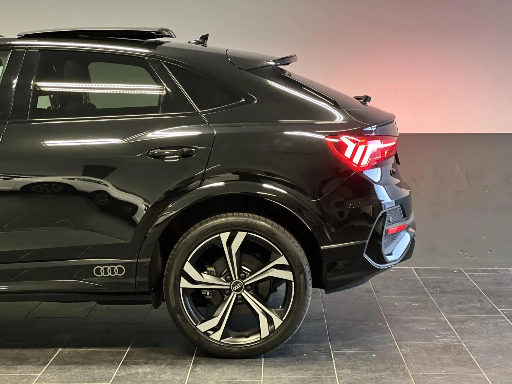 Hoofdafbeelding Audi Q3