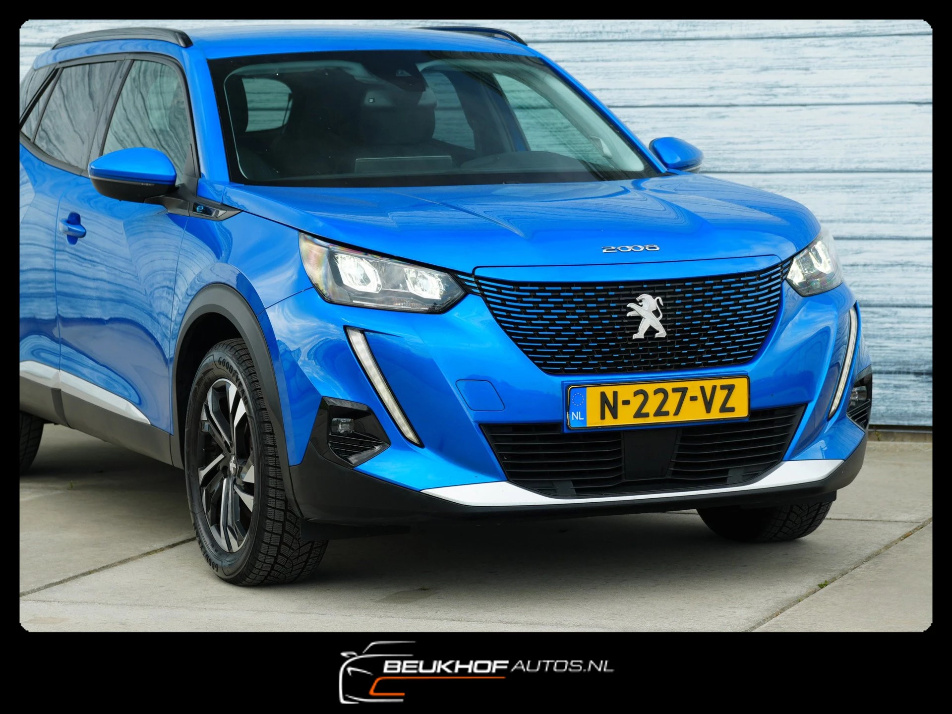 Hoofdafbeelding Peugeot e-2008
