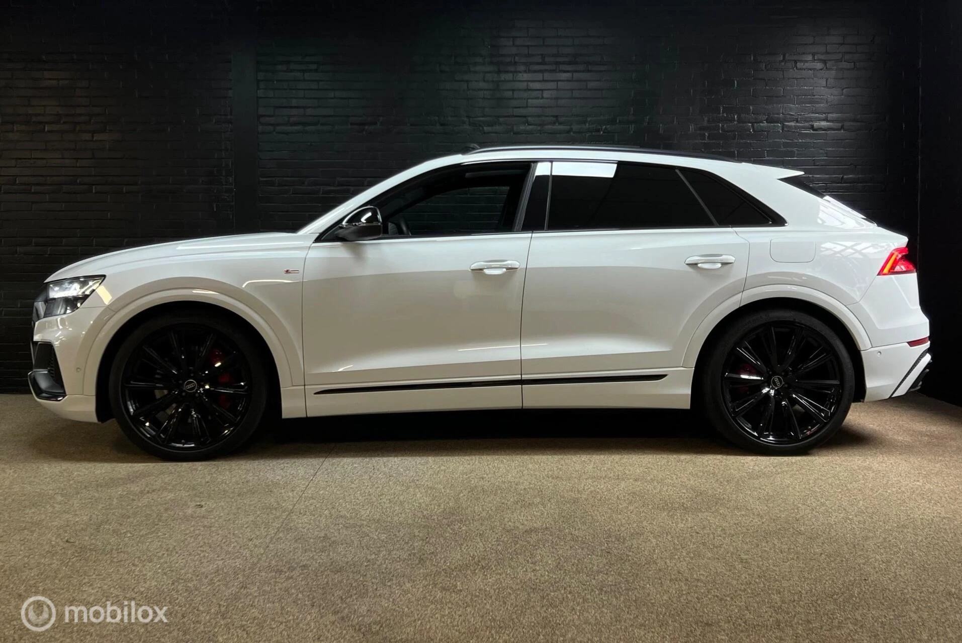 Hoofdafbeelding Audi Q8