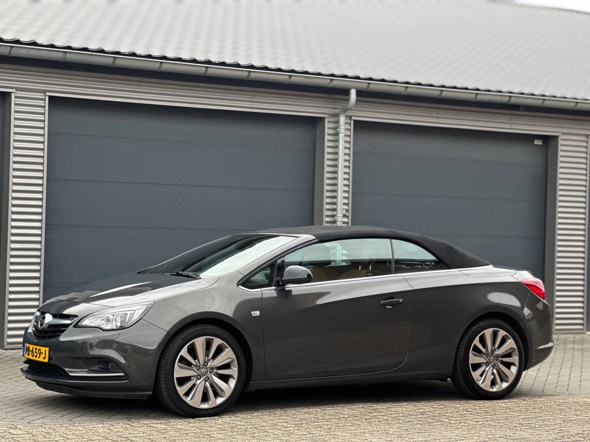 Hoofdafbeelding Opel Cascada