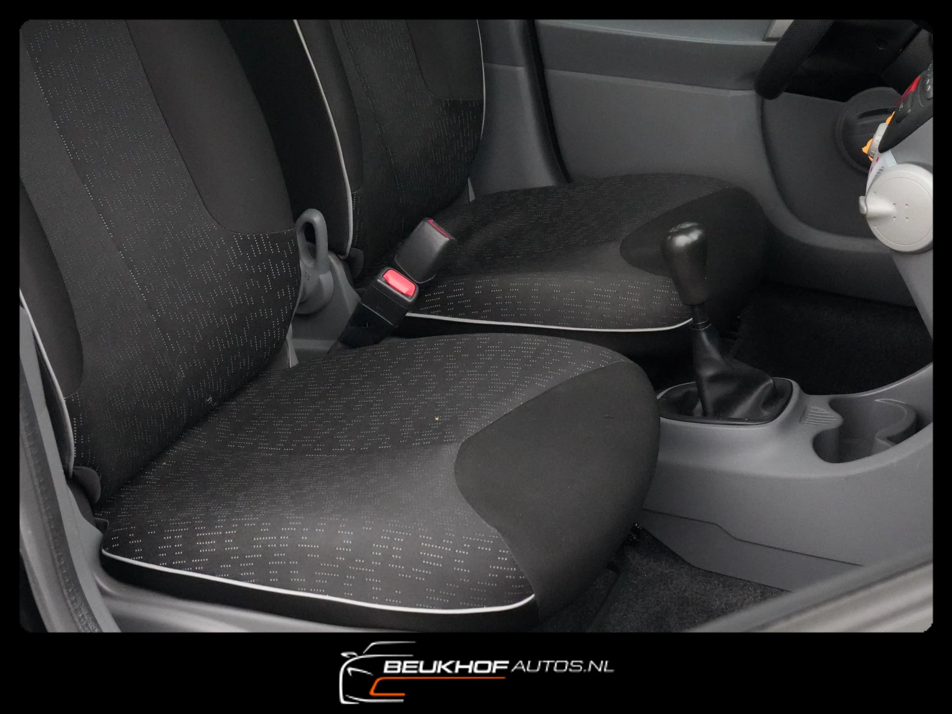 Hoofdafbeelding Peugeot 107