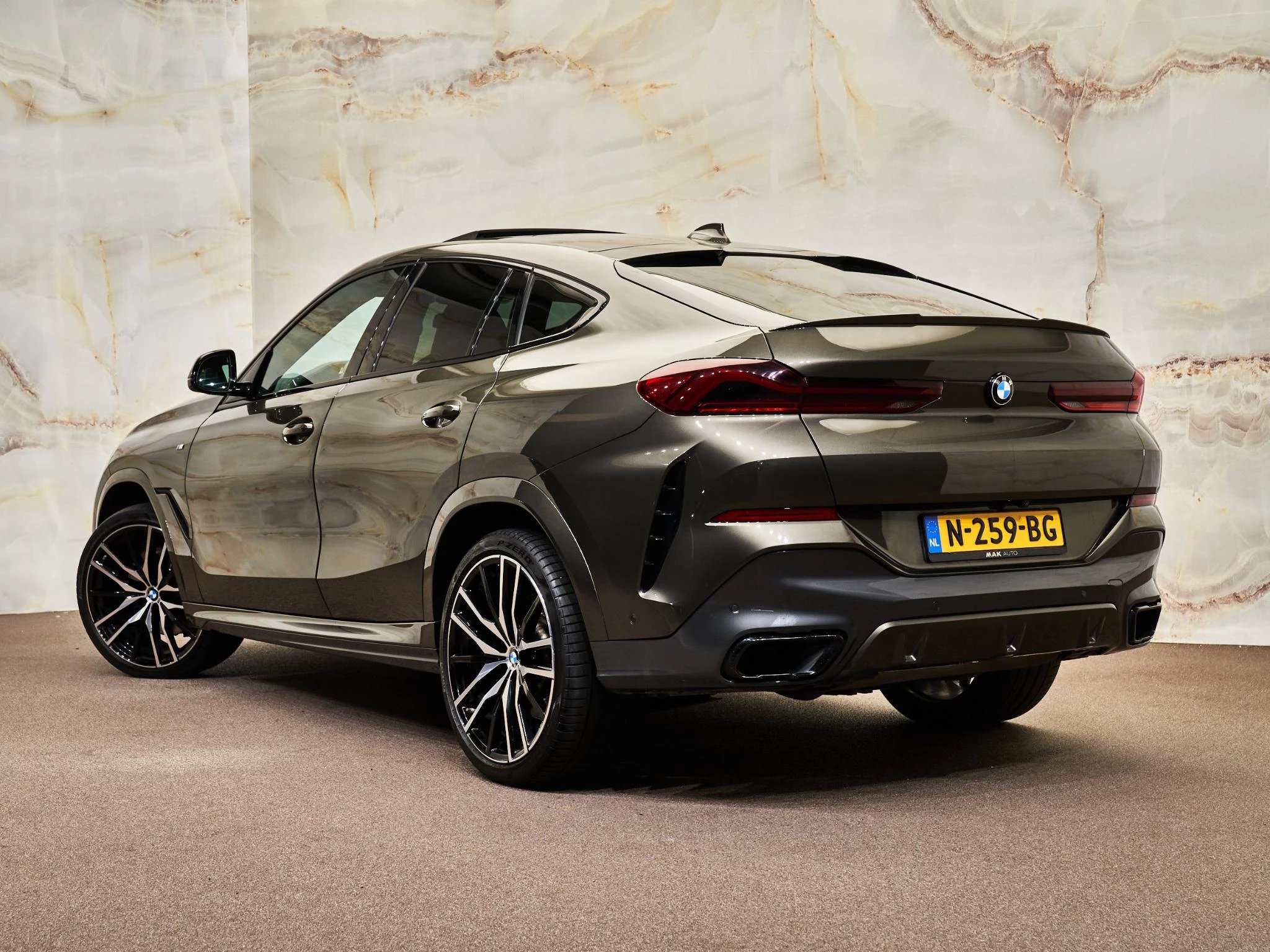 Hoofdafbeelding BMW X6