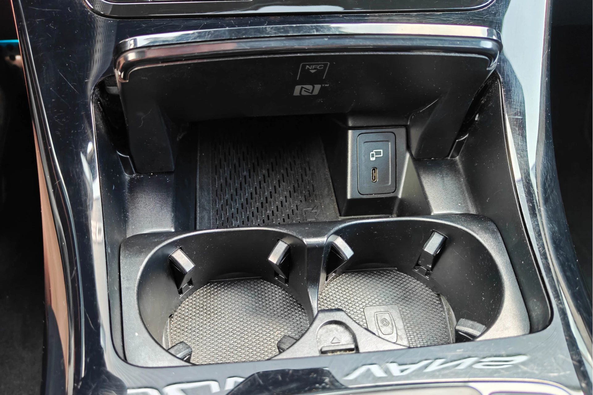 Hoofdafbeelding Mercedes-Benz EQC