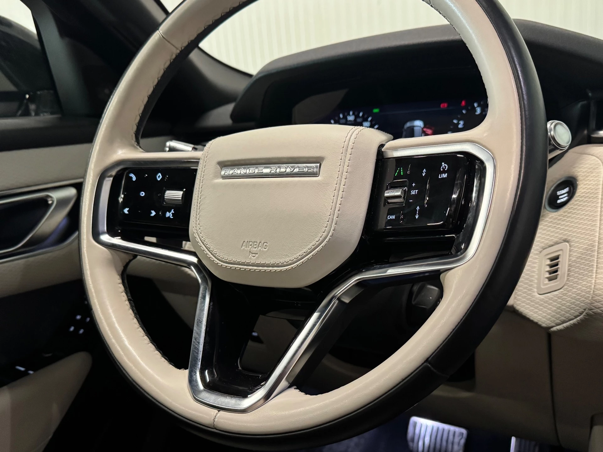 Hoofdafbeelding Land Rover Range Rover Velar