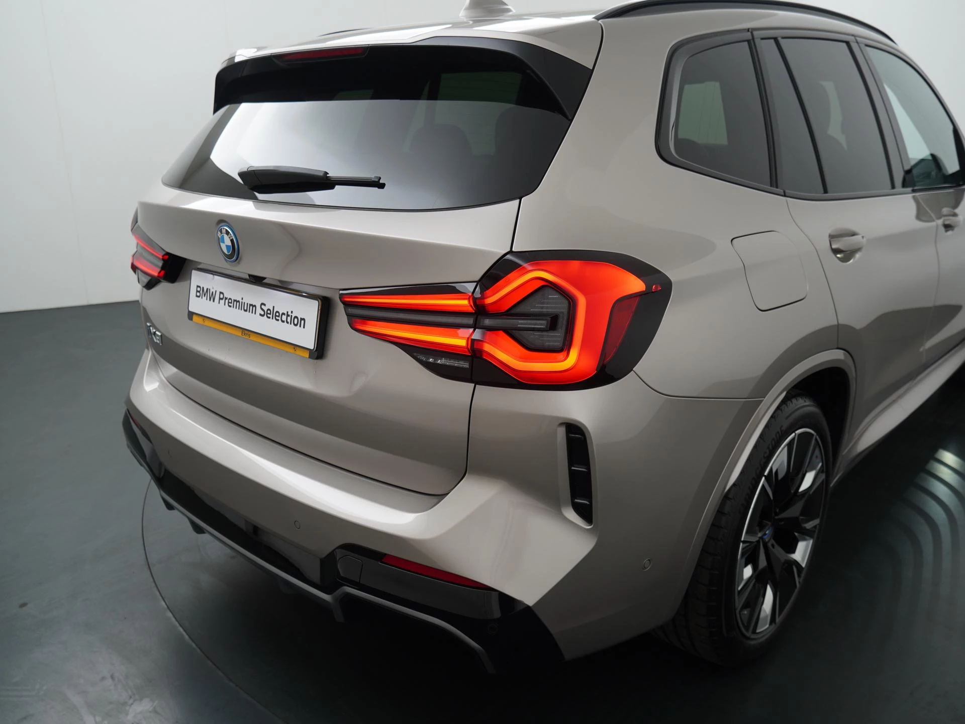 Hoofdafbeelding BMW iX3