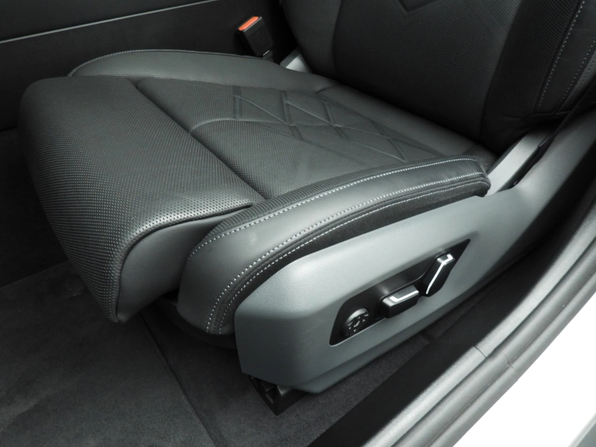 Hoofdafbeelding BMW i5