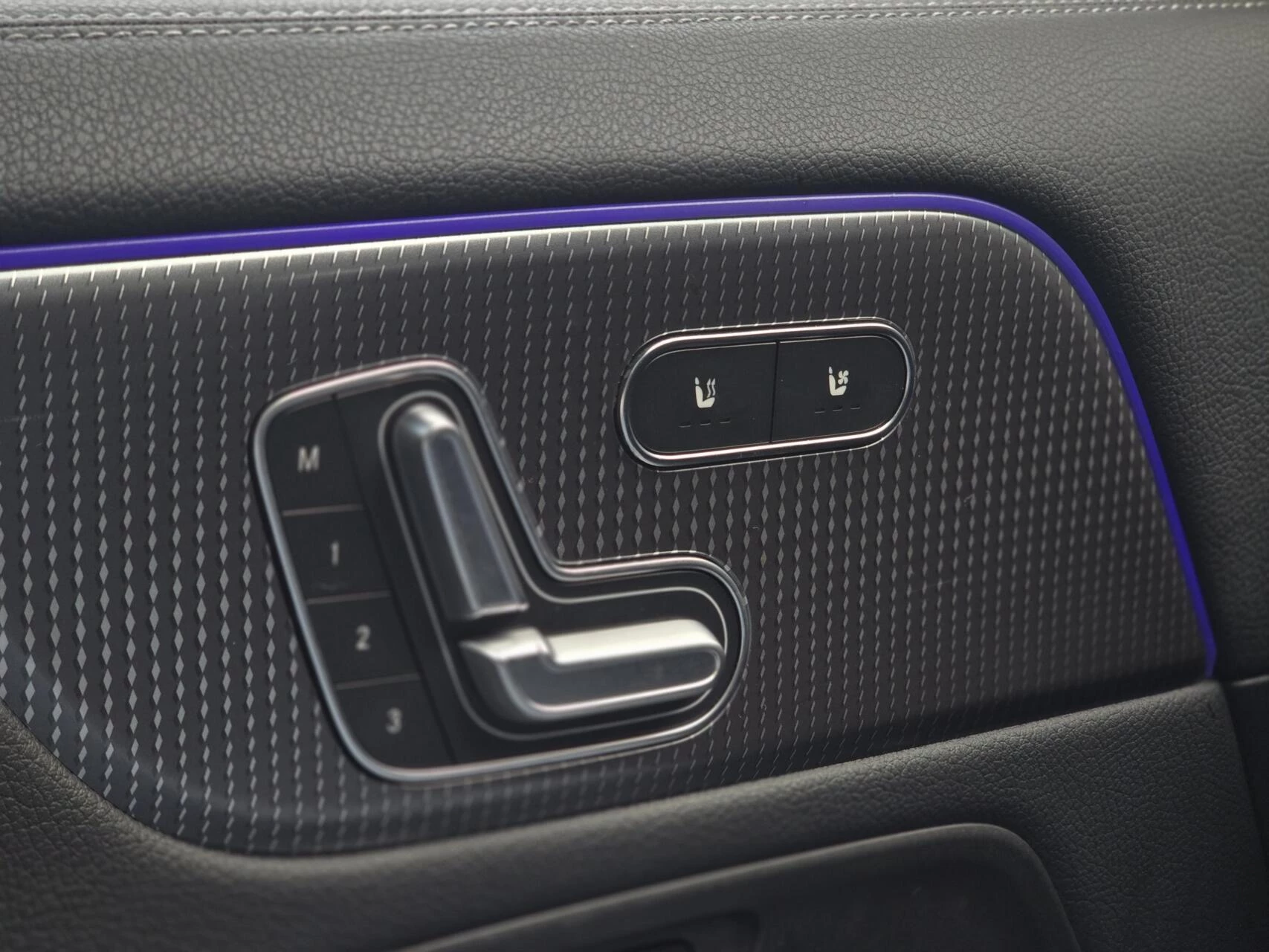 Hoofdafbeelding Mercedes-Benz EQA