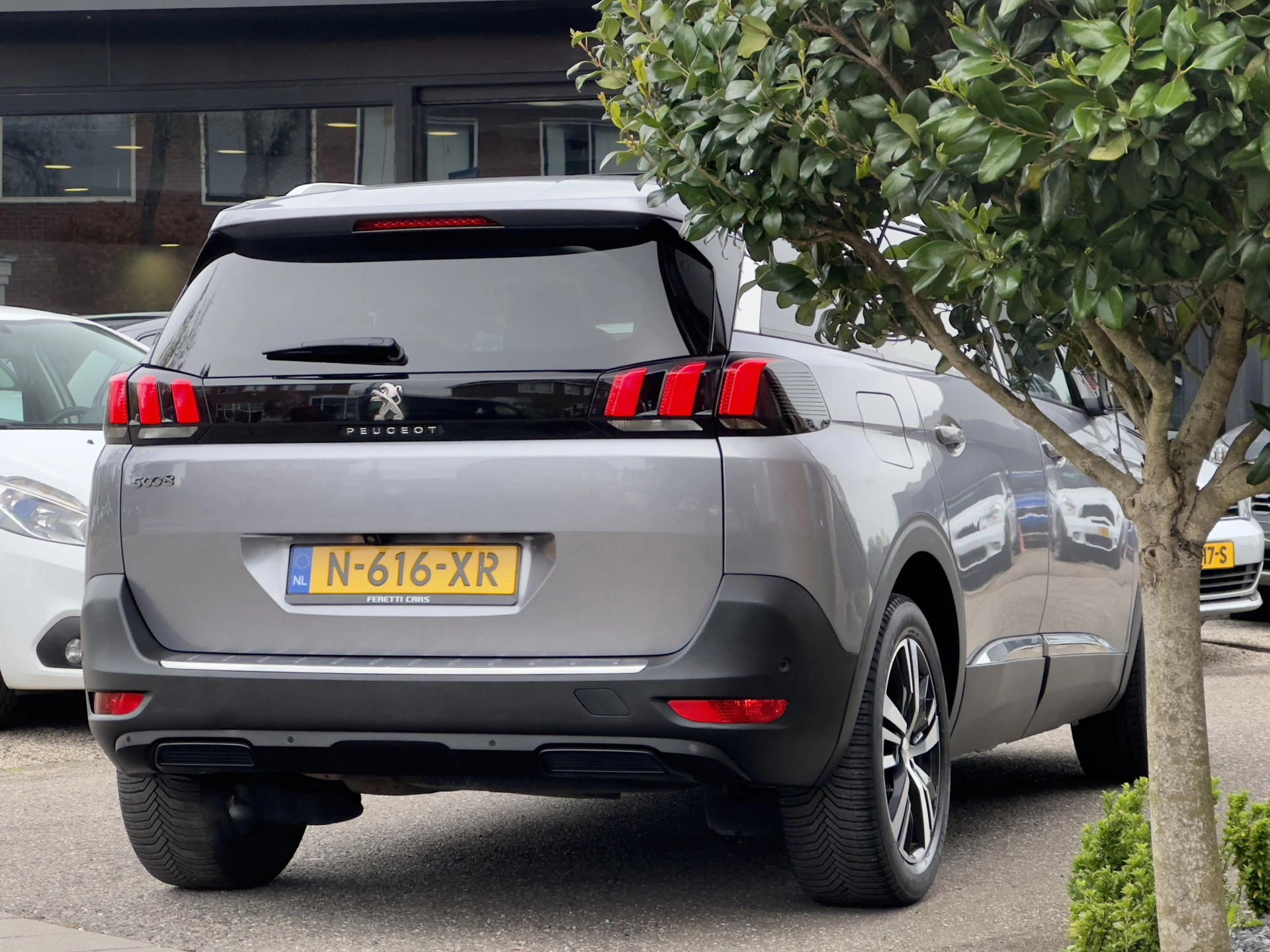 Hoofdafbeelding Peugeot 5008