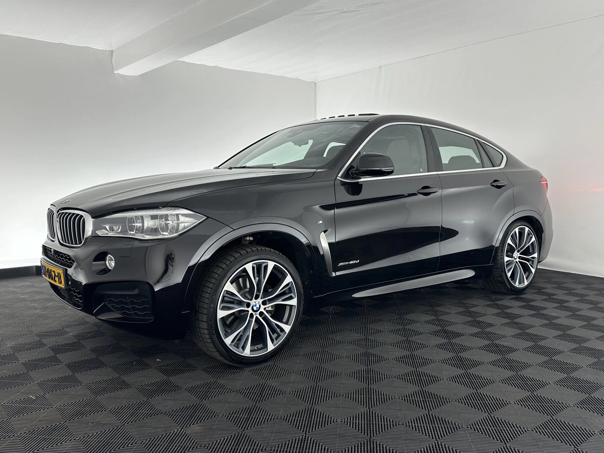 Hoofdafbeelding BMW X6