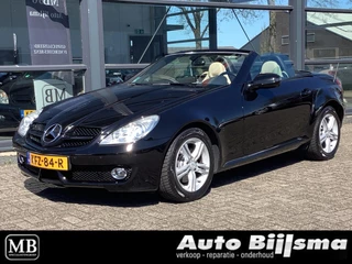 Hoofdafbeelding Mercedes-Benz SLK Mercedes SLK-klasse 200 K. Prestige nekverwarming, lederen bekleding, face lift