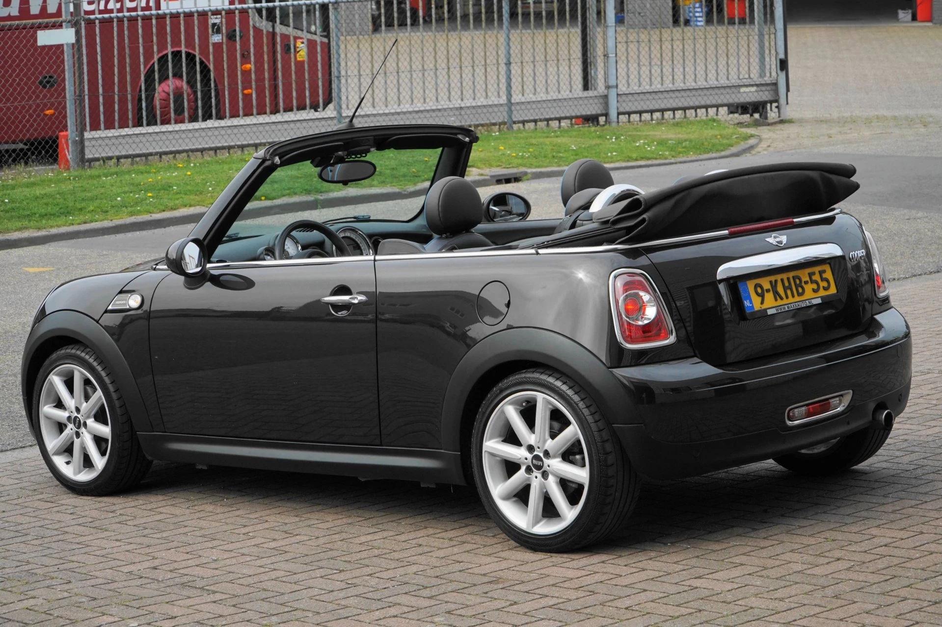 Hoofdafbeelding MINI Cooper Cabrio