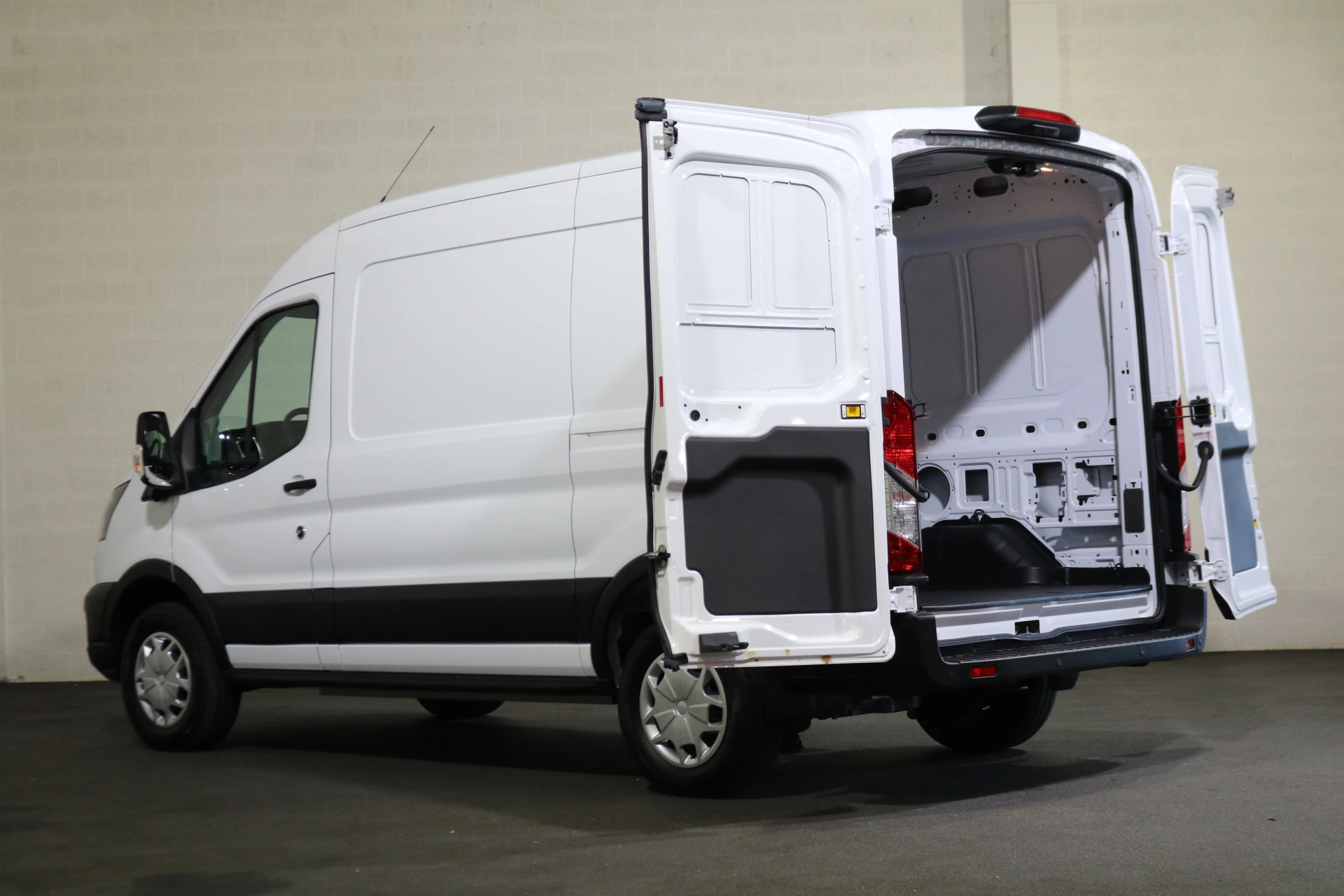 Hoofdafbeelding Ford E-Transit