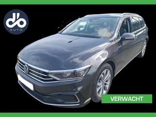 Hoofdafbeelding Volkswagen Passat Volkswagen Passat Variant 1.4 TSI PHEV GTE Business TREKHAAK I DIGI DASHB. I LED MATRIX I NAVI + CAMERA I ALCANTARA | SOH 92%
