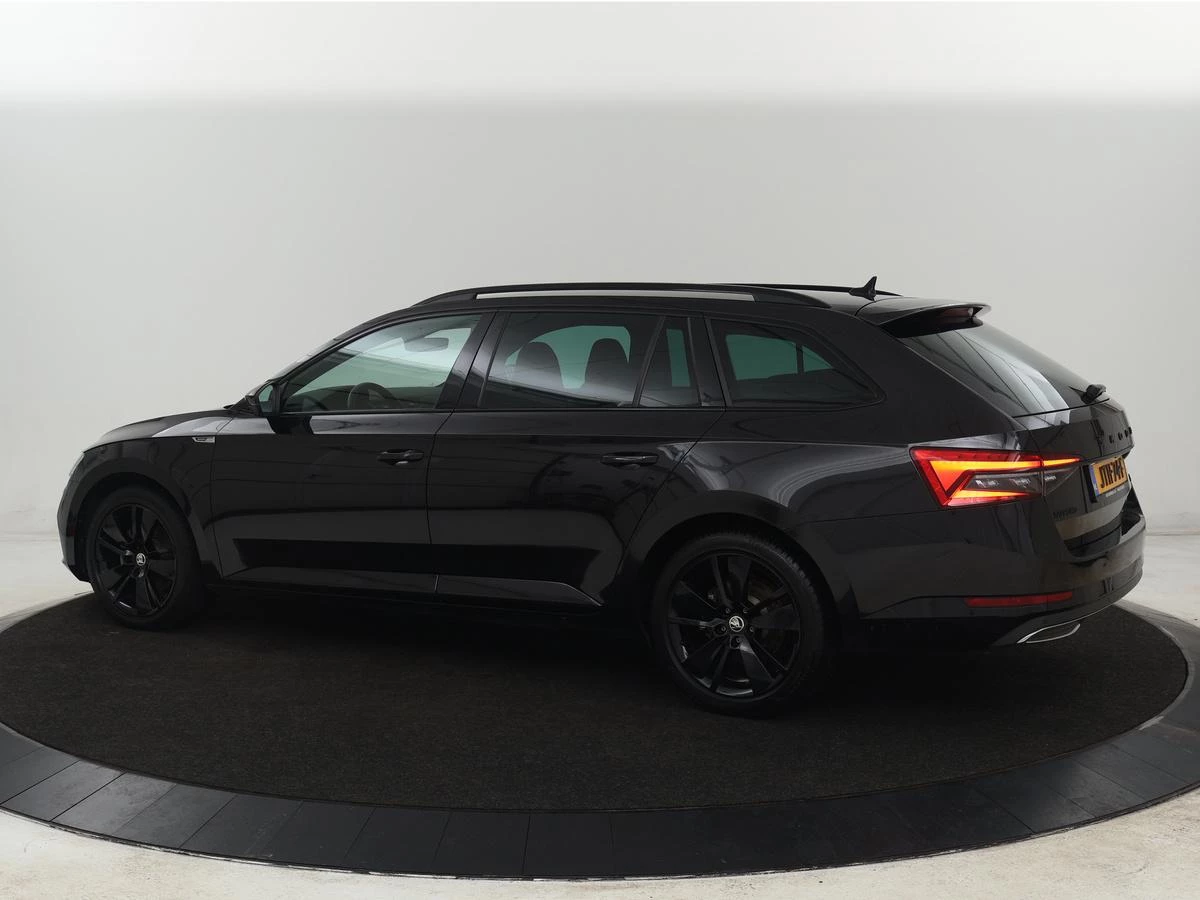 Hoofdafbeelding Škoda Superb