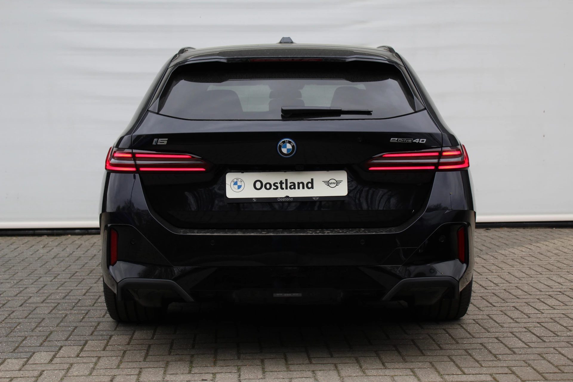 Hoofdafbeelding BMW i5