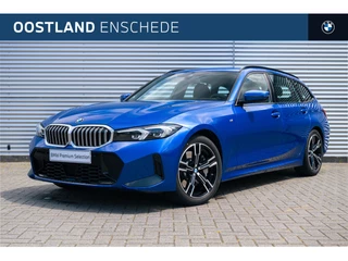 BMW 3 Serie Touring 330i xDrive M Sport Automaat / Sportstoelen / Achteruitrijcamera / Stoelverwarming / PDC / Active Cruise Control / Parking Assistant / Live Cockpit Plus / Widescreen Display