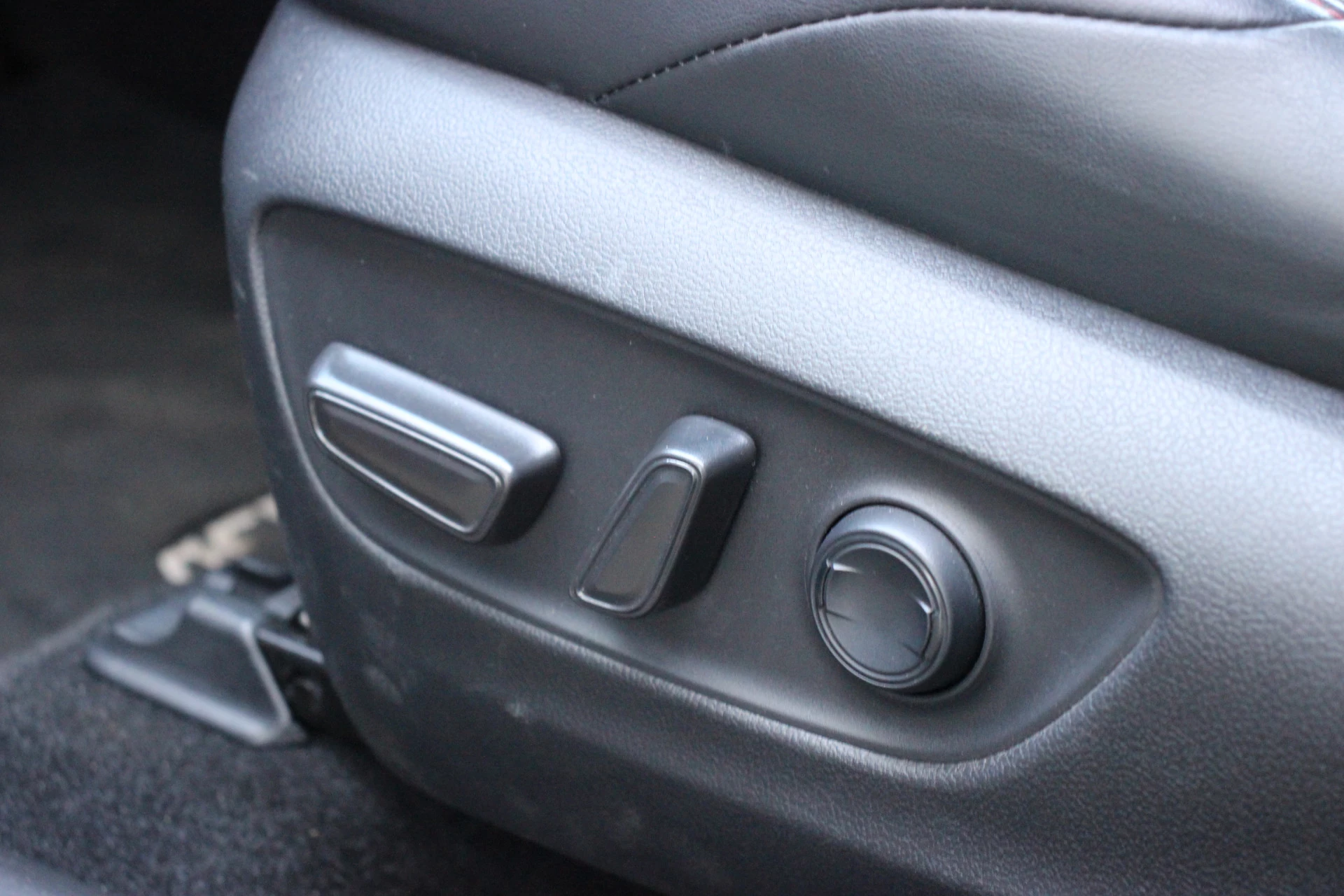 Hoofdafbeelding Suzuki Across