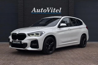 BMW X1 xDrive25e M-sport | Panodak | Head-Up | Adaptive Cruise | Camera | Comfort Access