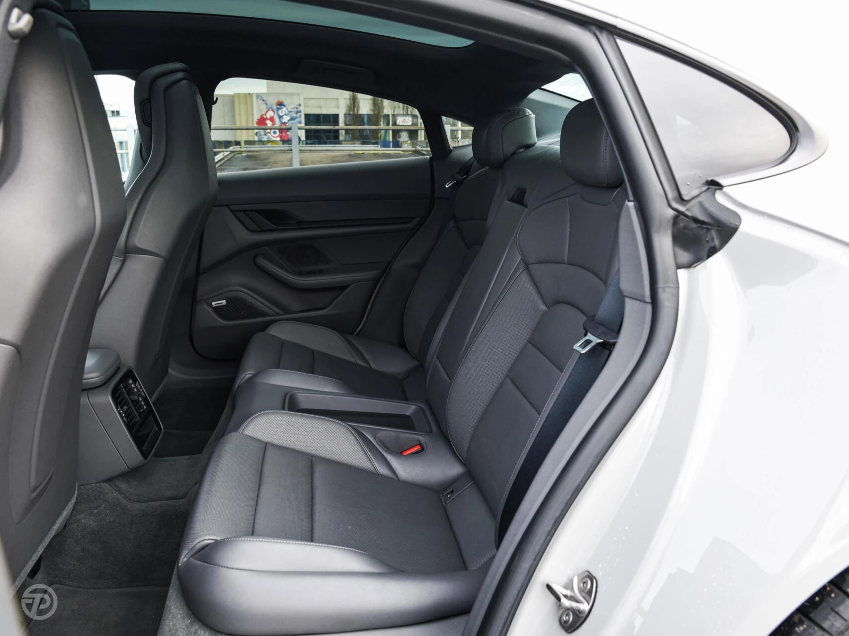 Hoofdafbeelding Porsche Taycan