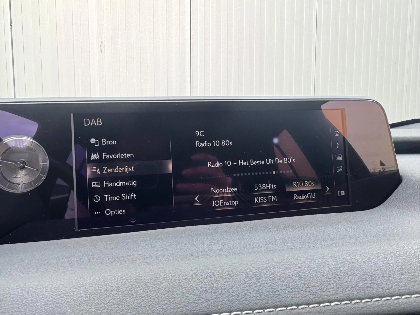 Hoofdafbeelding Lexus UX